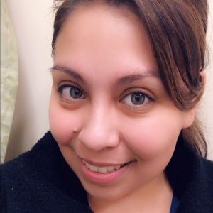 Meet your Posher, Andrea